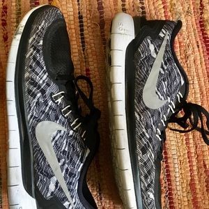 💥 SALE 💥Nike Free 5.0 shoes!